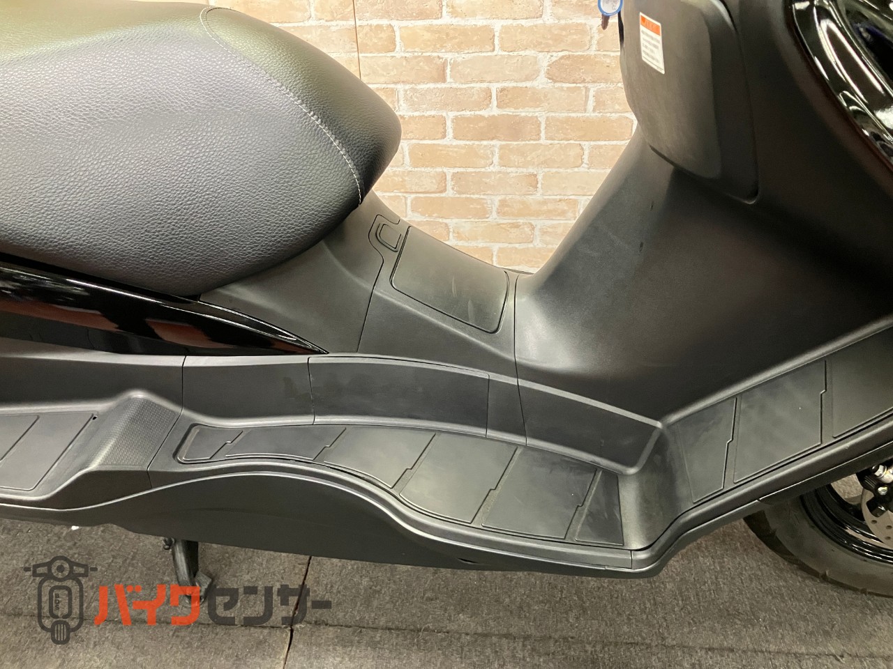 バーグマン200 ABS 最終M1モデル バックレスト グリップヒーター マウントバー_37