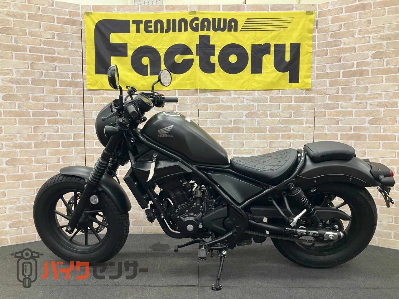 レブル250 Sエディション　ディアブロ　フレームカバー　BEAMS パワーヘッダースリップオン　黒シート変更済_1