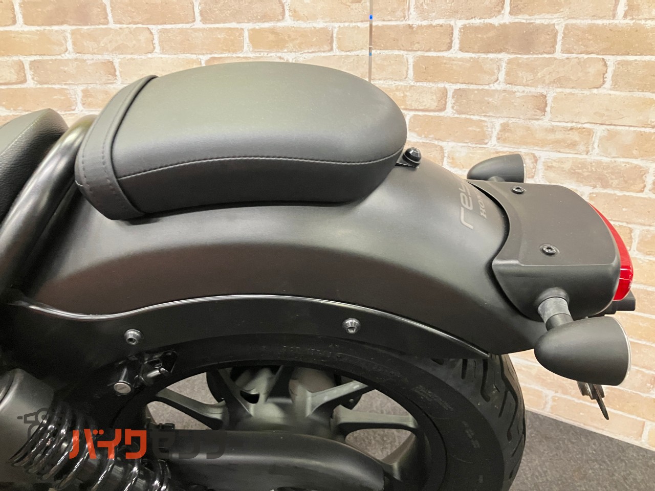 レブル250 Sエディション　ディアブロ　フレームカバー　BEAMS パワーヘッダースリップオン　黒シート変更済_17
