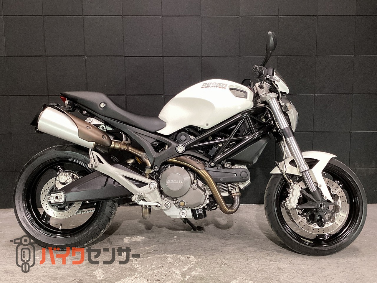 ドゥカティ モンスター696 ABS 車検残(R10年1月迄)・リアタイヤ新品