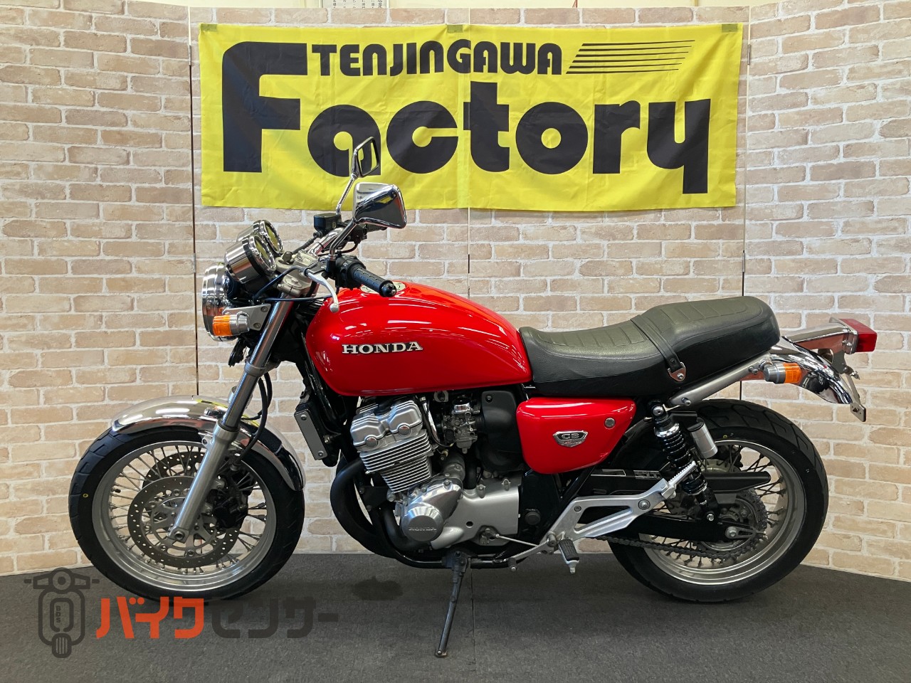 CB400FOUR　モリワキショートマフラー　前後タイヤ交換　フロントフォークオーバーホール　リアサス社外新品交換済み_1