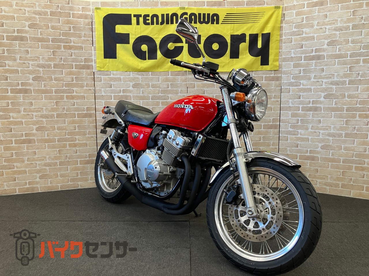 CB400FOUR　モリワキショートマフラー　前後タイヤ交換　フロントフォークオーバーホール　リアサス社外新品交換済み_2