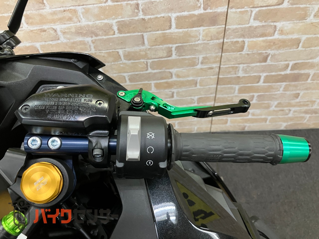 NINJA ZX-25R クイックシフター　ラジエタースクリーン　左右レバー　OVERハンドル_12