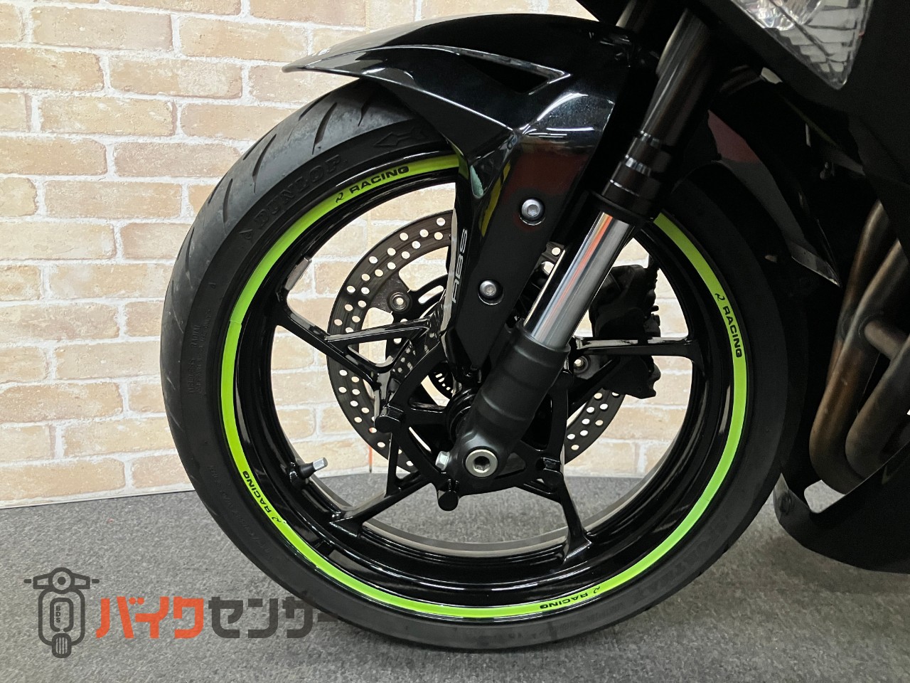 NINJA ZX-25R クイックシフター　ラジエタースクリーン　左右レバー　OVERハンドル_14