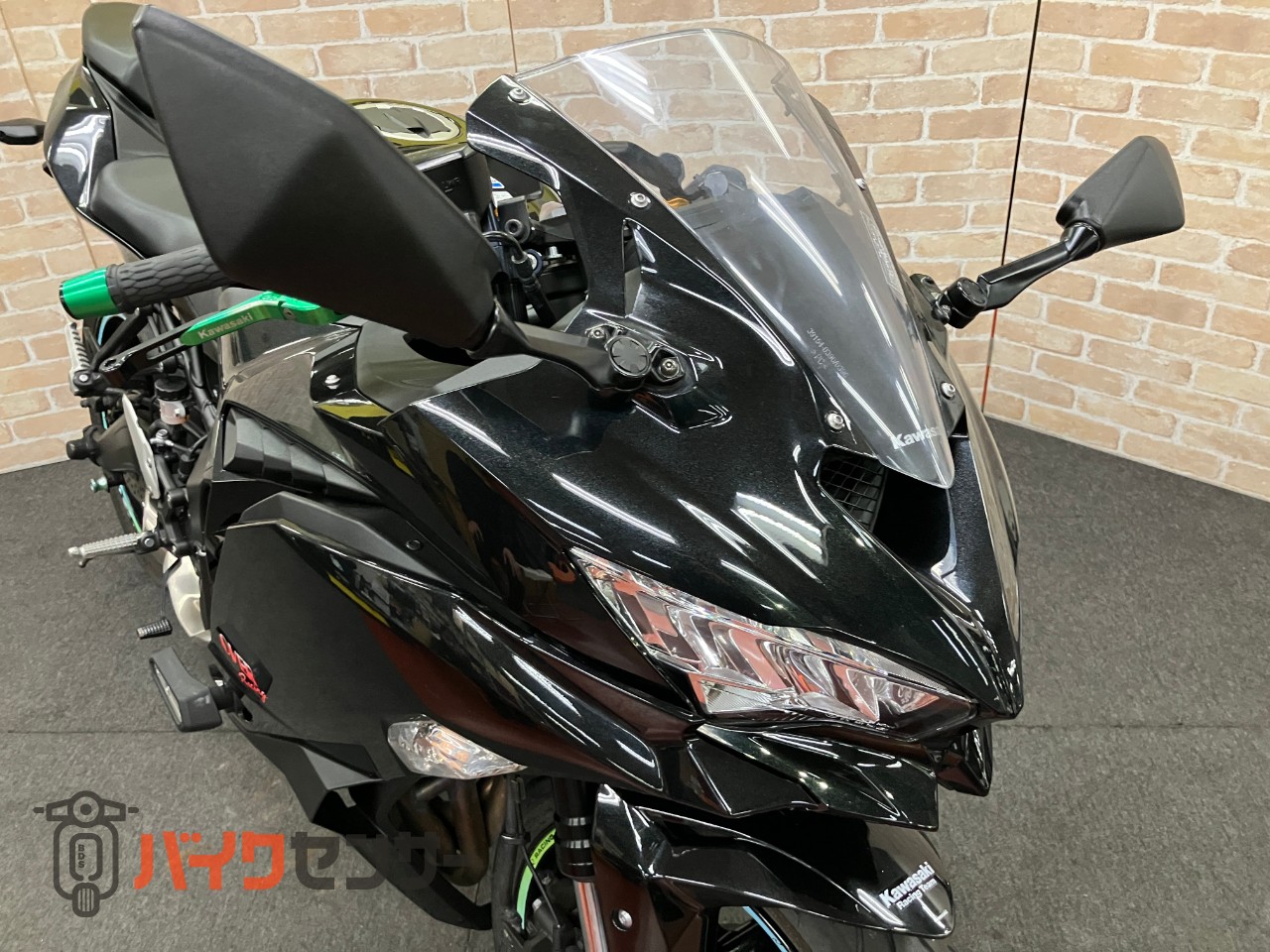 NINJA ZX-25R クイックシフター　ラジエタースクリーン　左右レバー　OVERハンドル_26