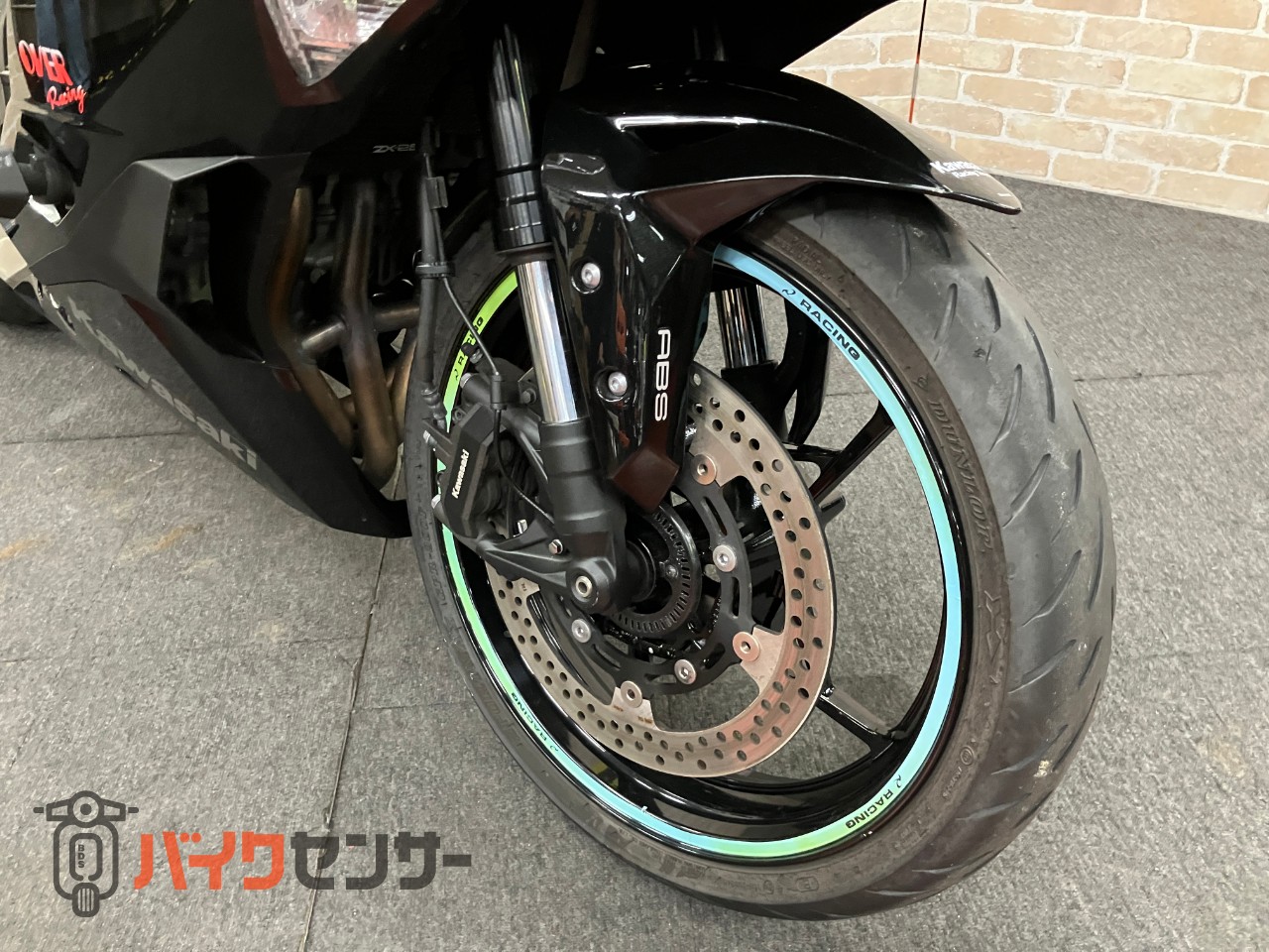 NINJA ZX-25R クイックシフター　ラジエタースクリーン　左右レバー　OVERハンドル_27