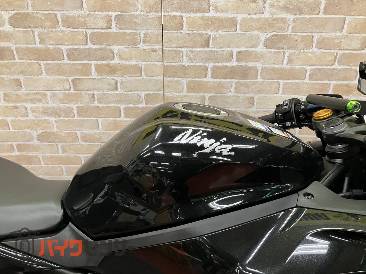 NINJA ZX-25R クイックシフター　ラジエタースクリーン　左右レバー　OVERハンドル_31