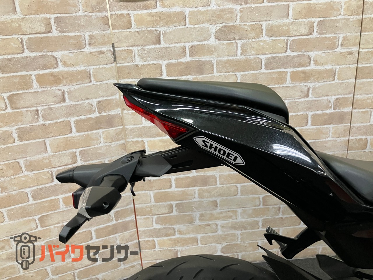 NINJA ZX-25R クイックシフター　ラジエタースクリーン　左右レバー　OVERハンドル_37