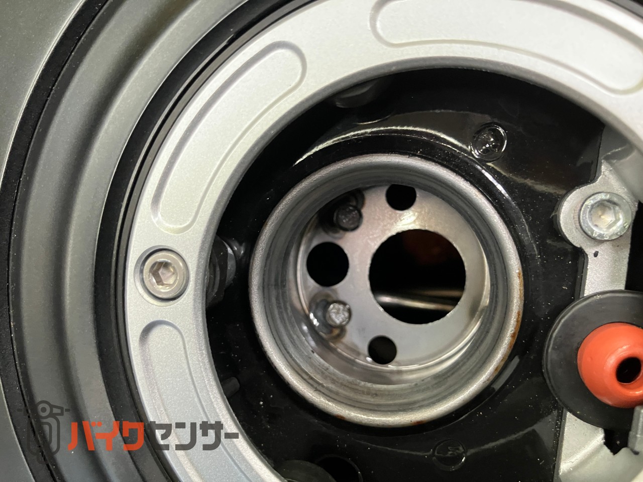 YZF-R25　WR'Sスリップオン　ベビーフェイスバックステップ　カウリングプロテクター　クイックシフター　フェンダーレス_11