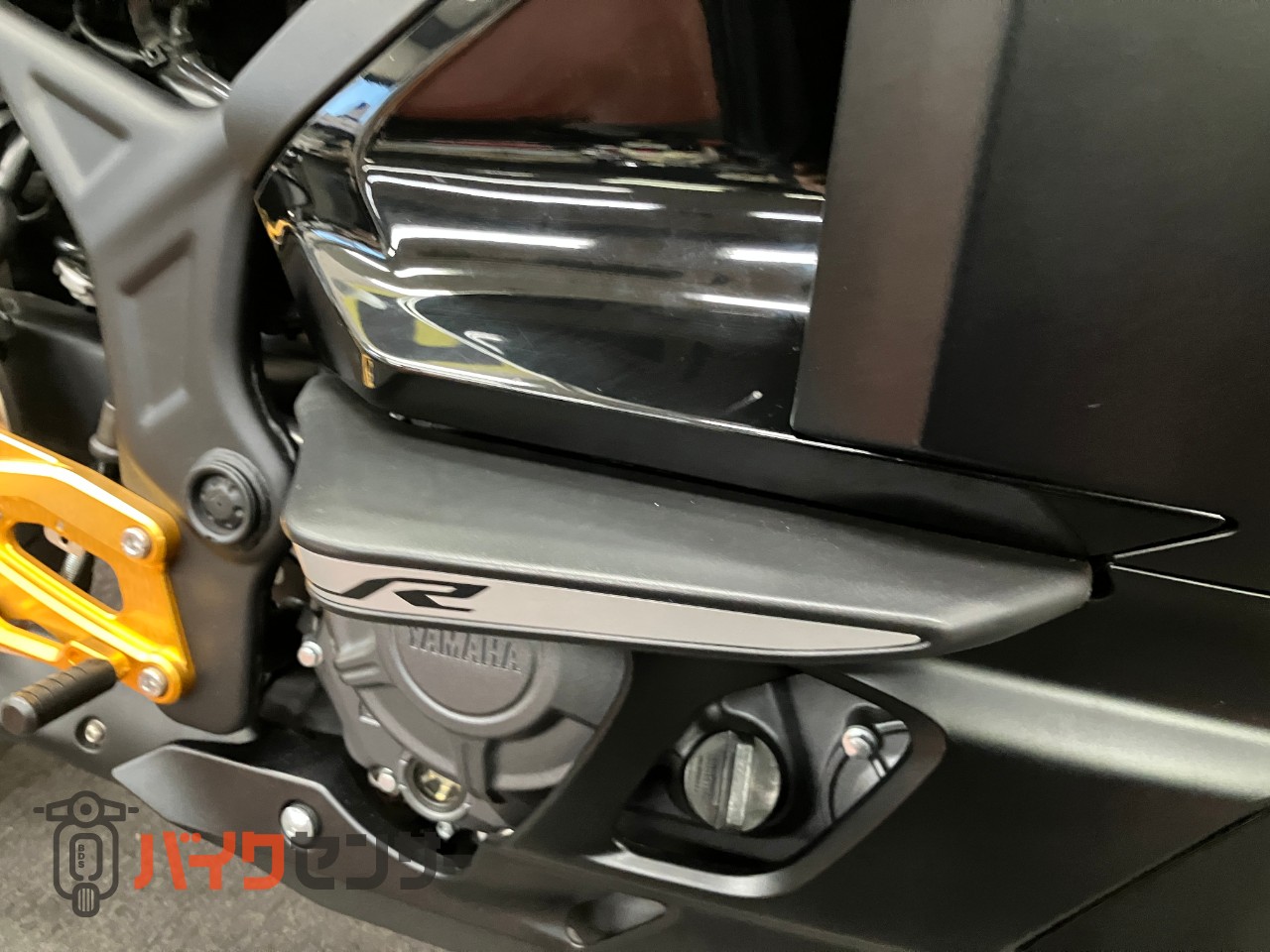 YZF-R25　WR'Sスリップオン　ベビーフェイスバックステップ　カウリングプロテクター　クイックシフター　フェンダーレス_35