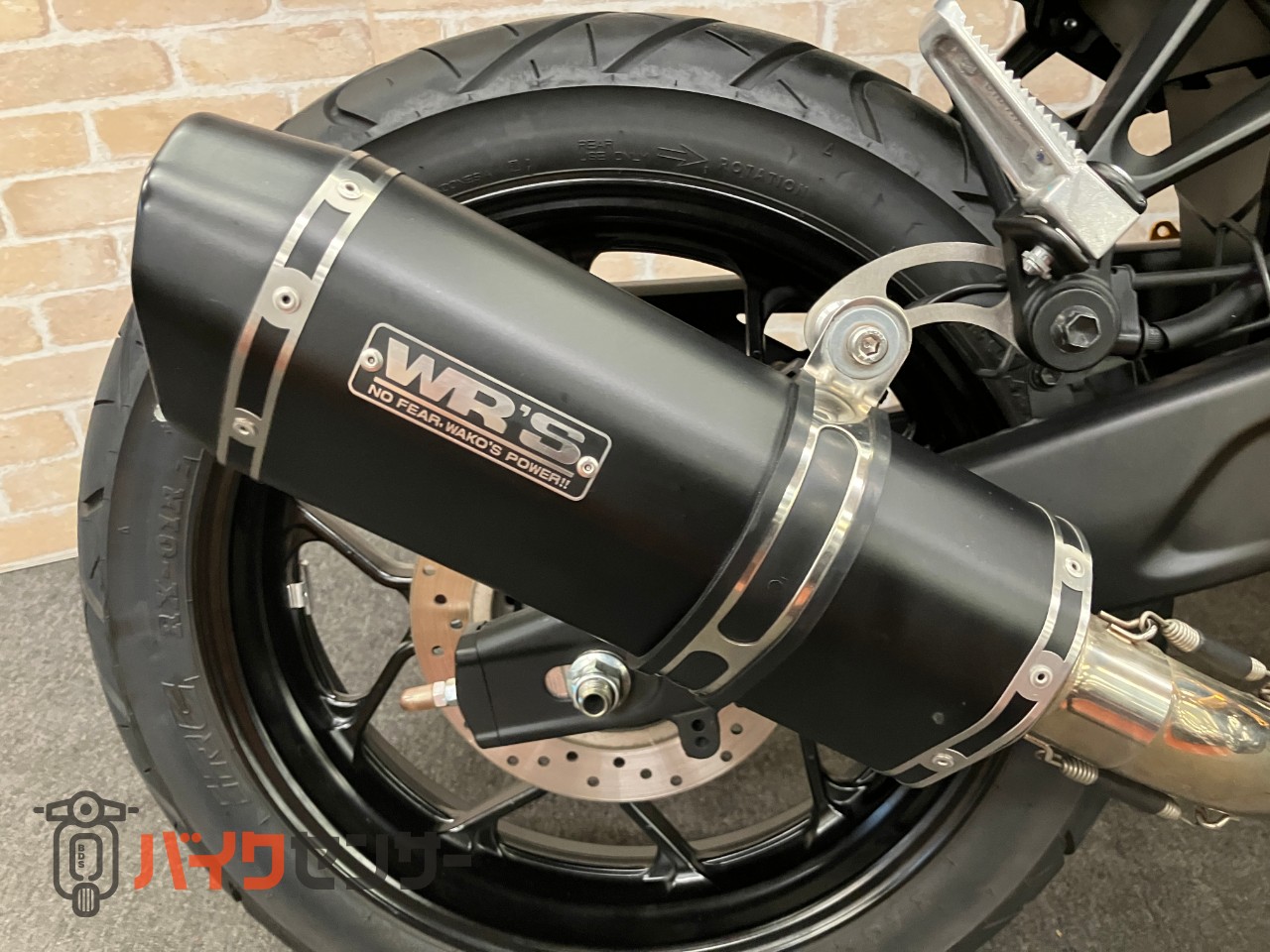 YZF-R25　WR'Sスリップオン　ベビーフェイスバックステップ　カウリングプロテクター　クイックシフター　フェンダーレス_39