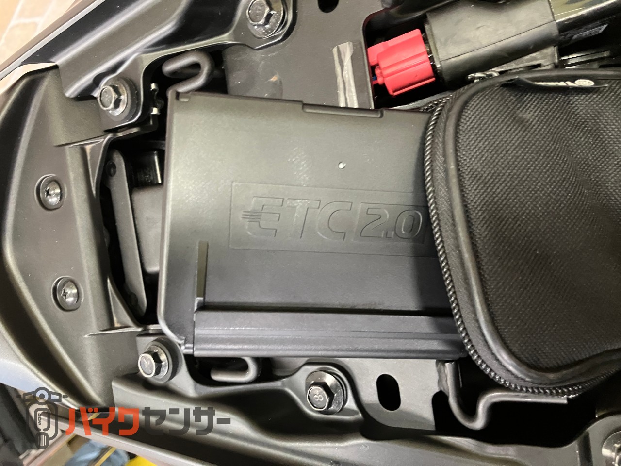 YZF-R25　WR'Sスリップオン　ベビーフェイスバックステップ　カウリングプロテクター　クイックシフター　フェンダーレス_42