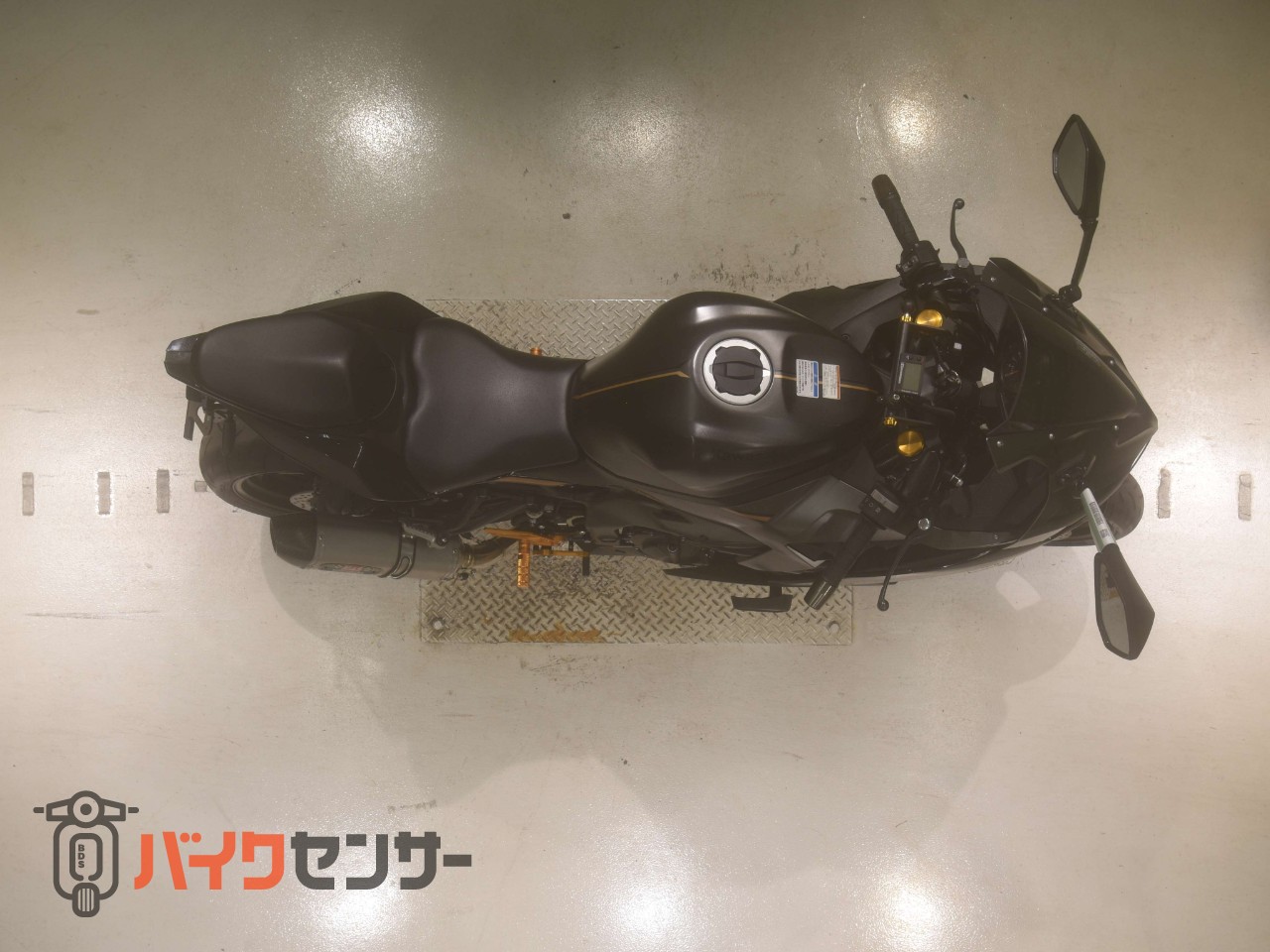 NINJA ZX-25R　ヨシムラフルエキ　バックステップ　フェンダーレス　コアガード　ETC マウントバー_6