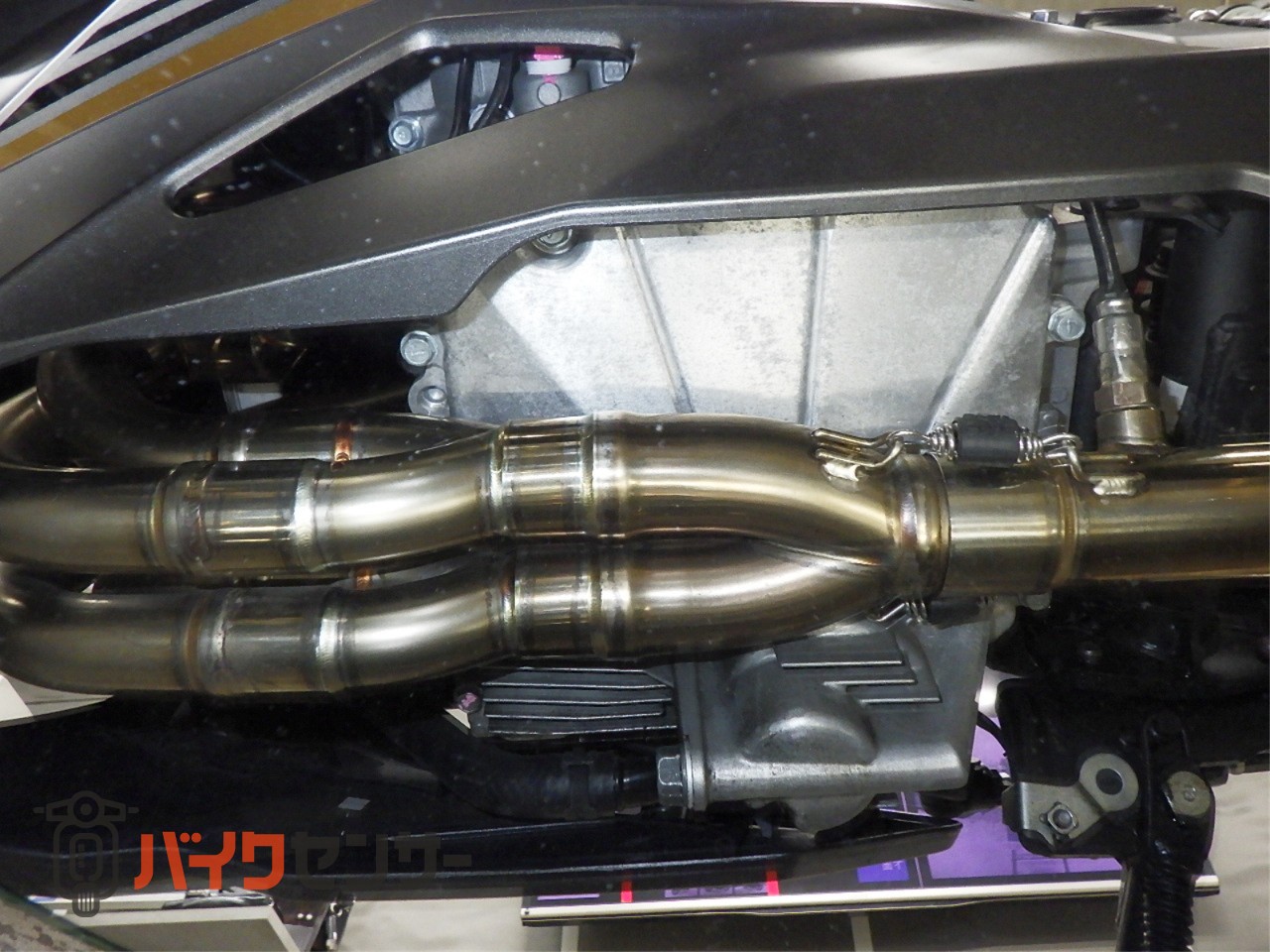 NINJA ZX-25R　ヨシムラフルエキ　バックステップ　フェンダーレス　コアガード　ETC マウントバー_7