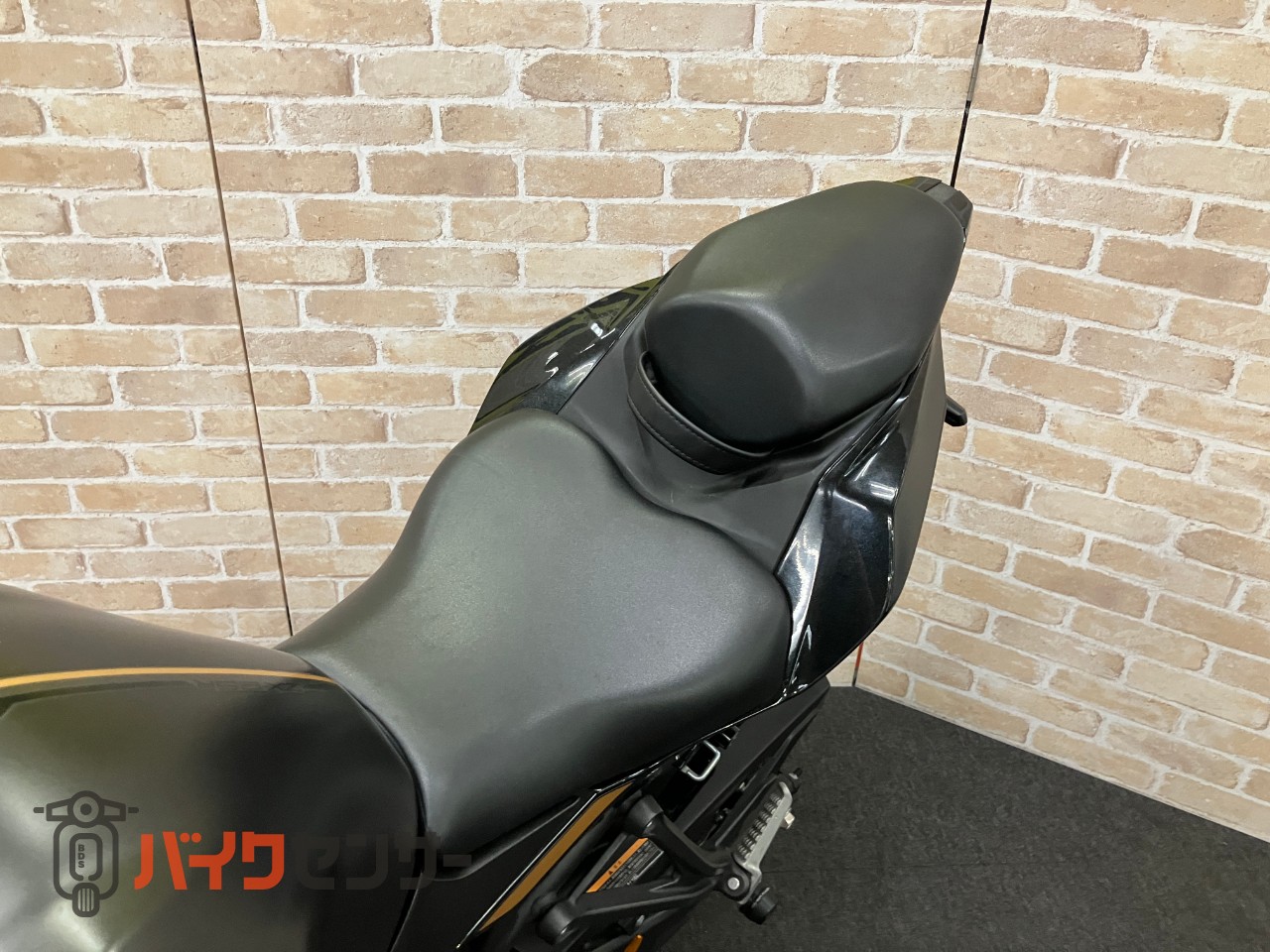 NINJA ZX-25R ヨシムラフルエキ バックステップ フェンダーレス コアガード ETC マウントバー_25