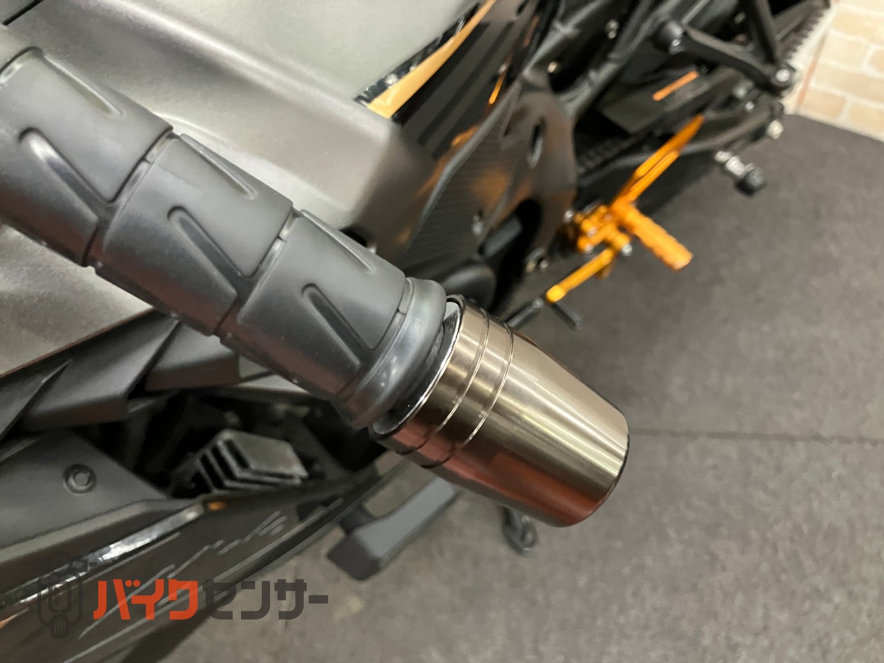 NINJA ZX-25R ヨシムラフルエキ バックステップ フェンダーレス コアガード ETC マウントバー_26