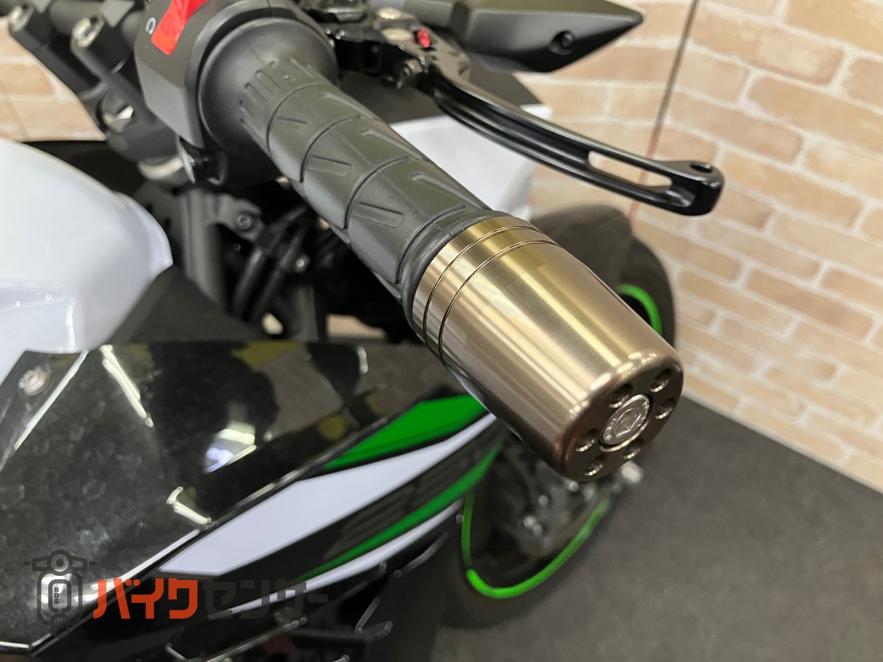 Z250　ラジエタースクリーン　メーターバイザー　ACTIVE左右レバー　ETC USB_7