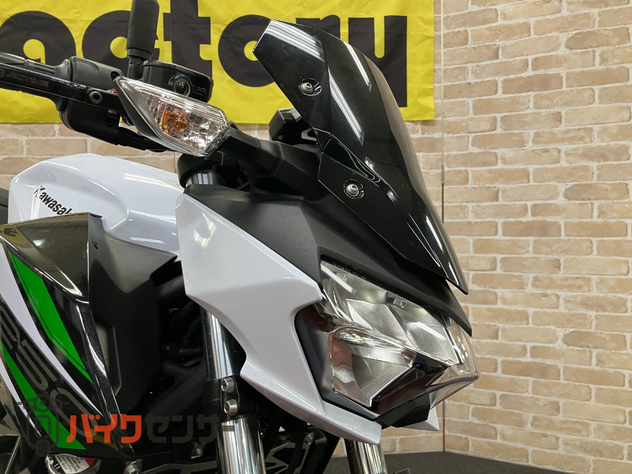 Z250　ラジエタースクリーン　メーターバイザー　ACTIVE左右レバー　ETC USB_25