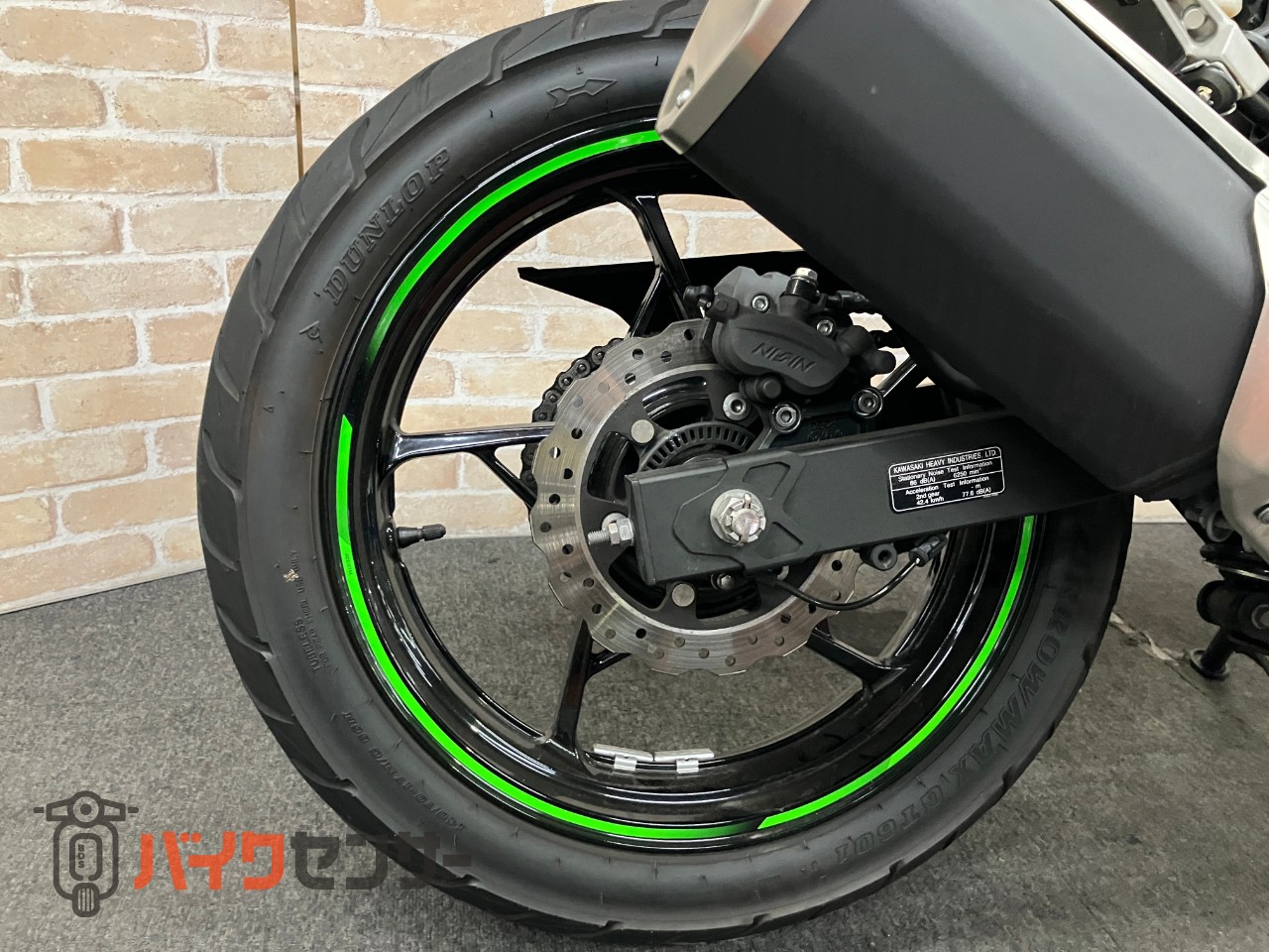 Z250　ラジエタースクリーン　メーターバイザー　ACTIVE左右レバー　ETC USB_39