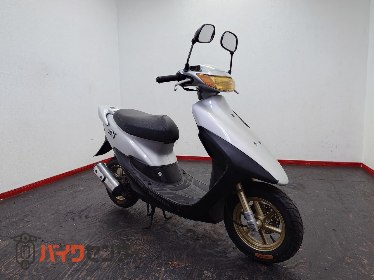 ホンダ DIO ZX 社外外装 AF35 黄色ヘッドライト 金ホイール タイヤ前後