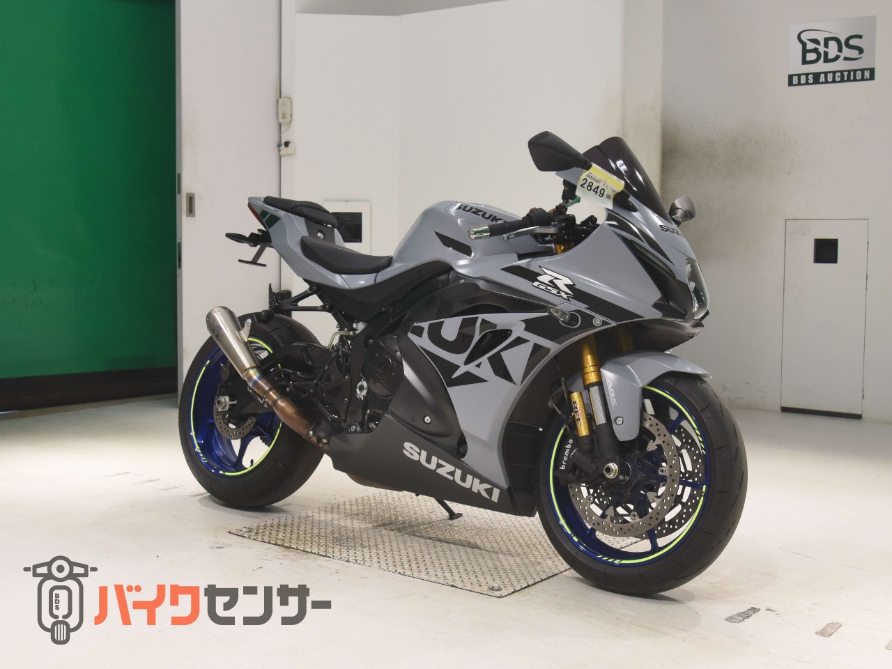 GSX-R1000R　アロースリップオン　フェンダーレス　スモークスクリーン_2