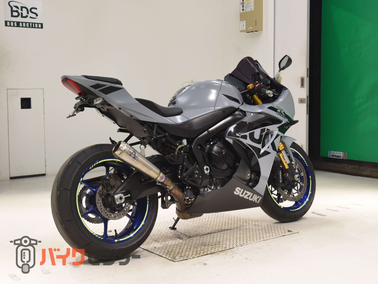 GSX-R1000R　アロースリップオン　フェンダーレス　スモークスクリーン_4