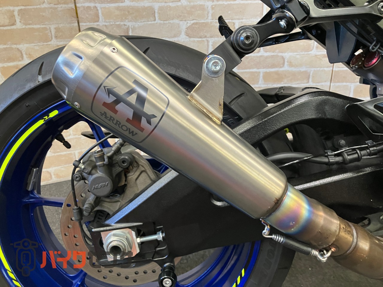 GSX-R1000R　アロースリップオン　フェンダーレス　スモークスクリーン_8