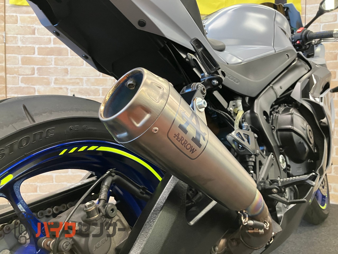 GSX-R1000R　アロースリップオン　フェンダーレス　スモークスクリーン_12