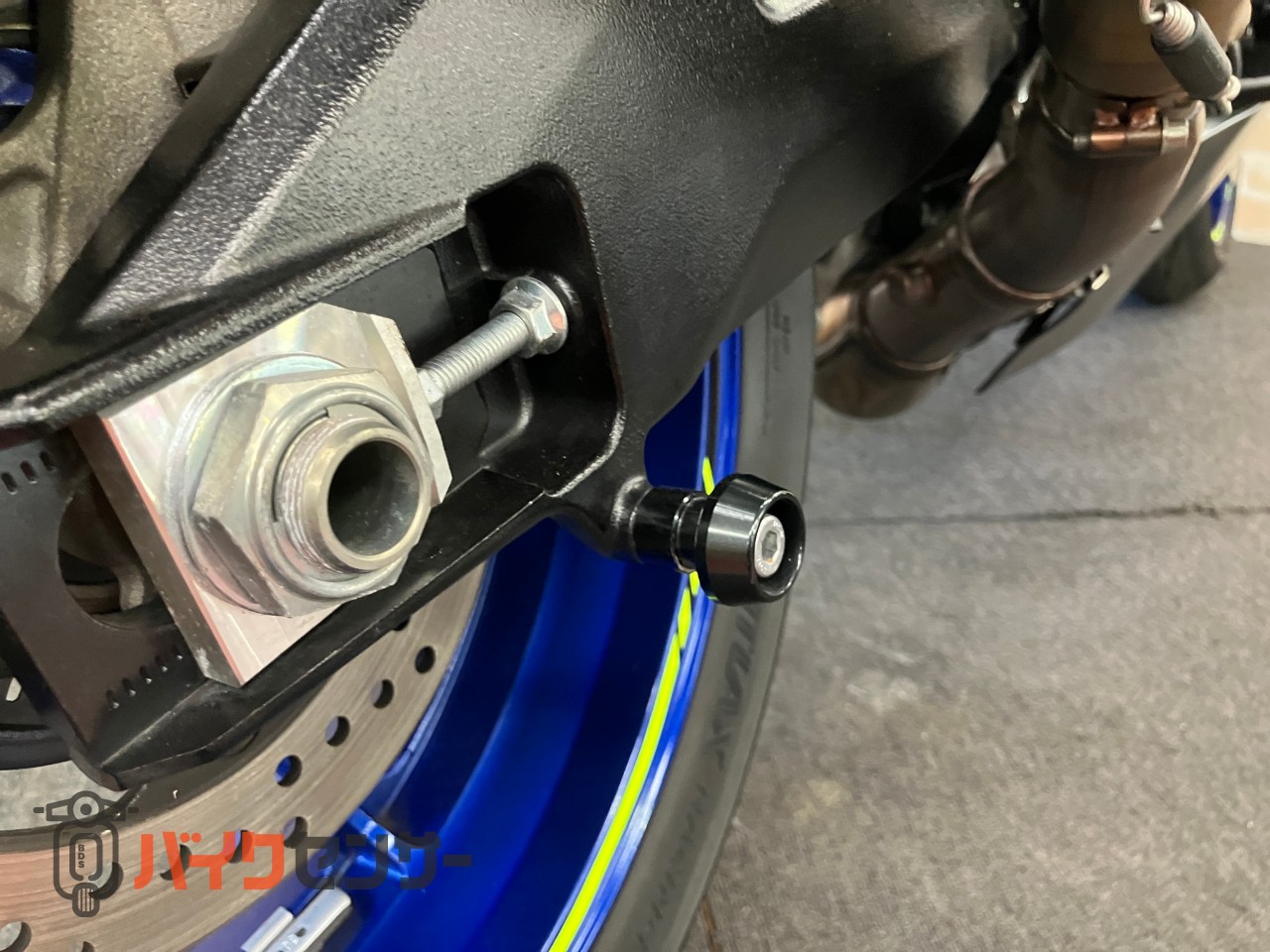 GSX-R1000R　アロースリップオン　フェンダーレス　スモークスクリーン_13