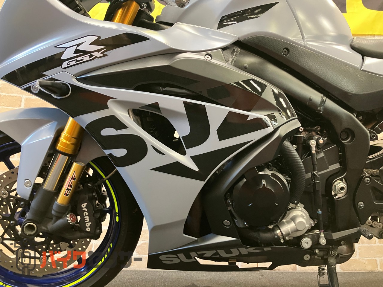 GSX-R1000R　アロースリップオン　フェンダーレス　スモークスクリーン_22