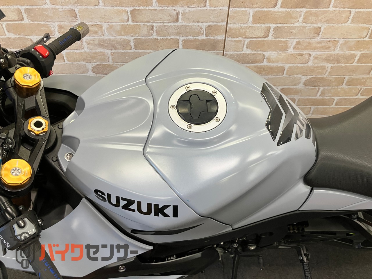 GSX-R1000R　アロースリップオン　フェンダーレス　スモークスクリーン_24