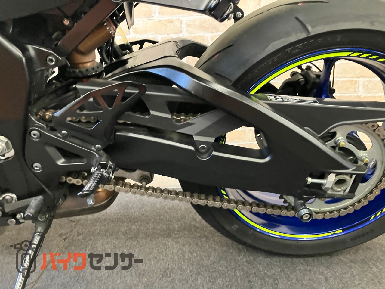 GSX-R1000R　アロースリップオン　フェンダーレス　スモークスクリーン_28