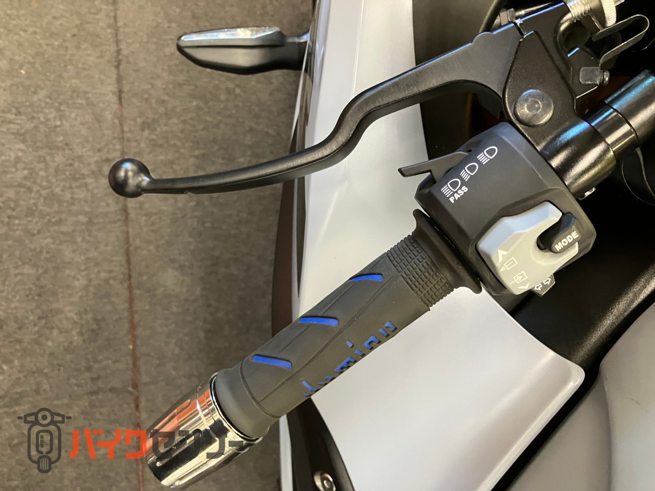 GSX-R1000R　アロースリップオン　フェンダーレス　スモークスクリーン_30