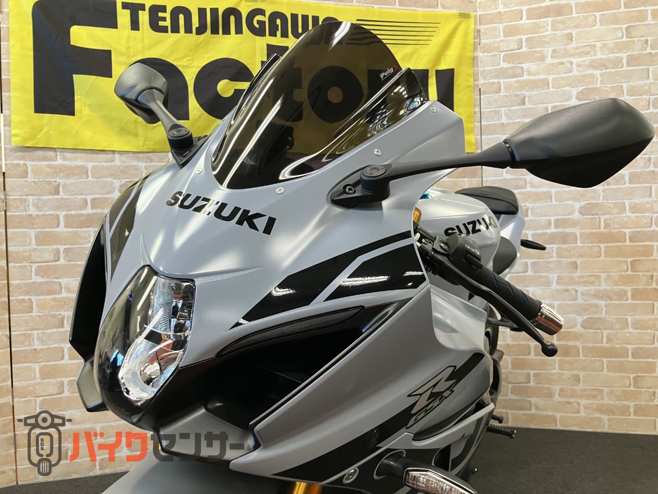 GSX-R1000R　アロースリップオン　フェンダーレス　スモークスクリーン_31