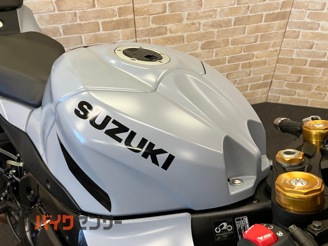 GSX-R1000R　アロースリップオン　フェンダーレス　スモークスクリーン_38