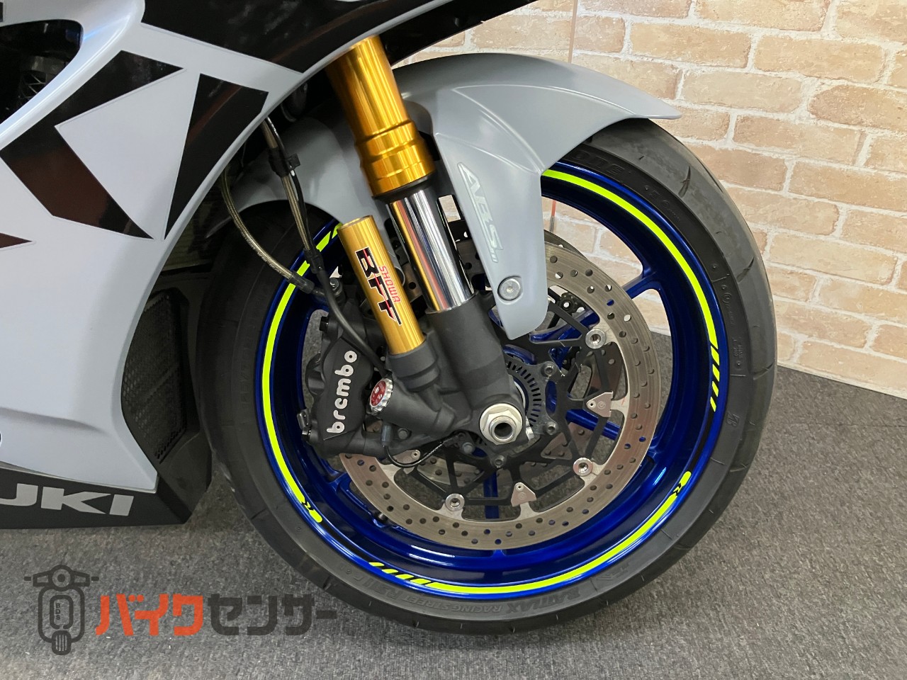 GSX-R1000R　アロースリップオン　フェンダーレス　スモークスクリーン_42