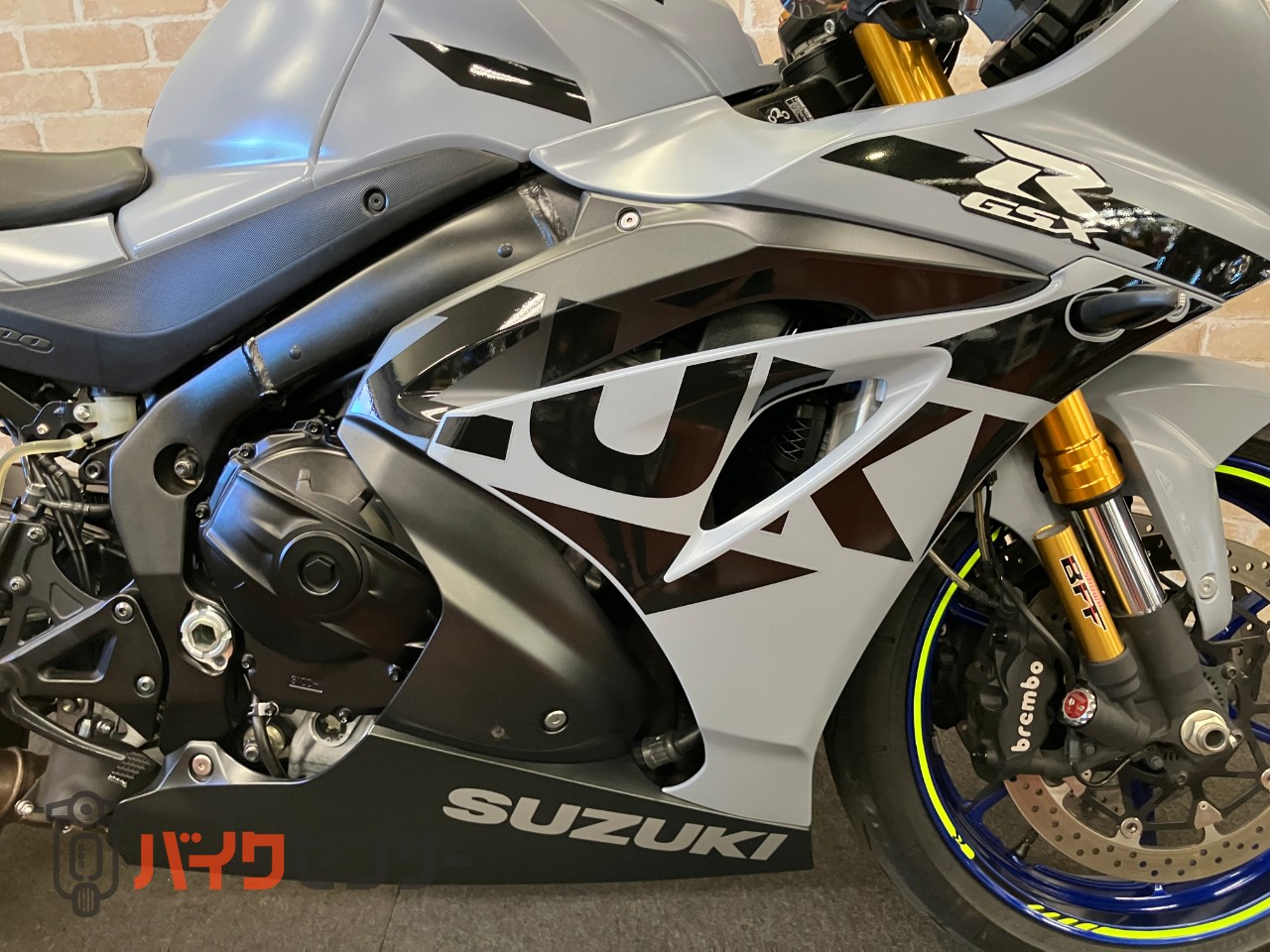 GSX-R1000R　アロースリップオン　フェンダーレス　スモークスクリーン_43