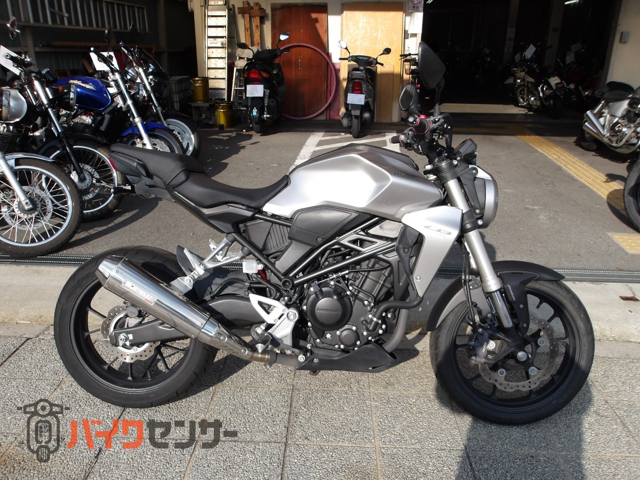 cb250r 2018年式ABS付き フルカスタム ホンダ CB250R 2018年モデル ABS ETC インジェクション 水冷単気筒