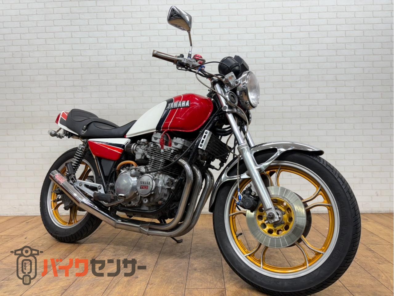 ヤマハ XJ400 ファイターマフラー カスタムハンドル ブレーキマスター