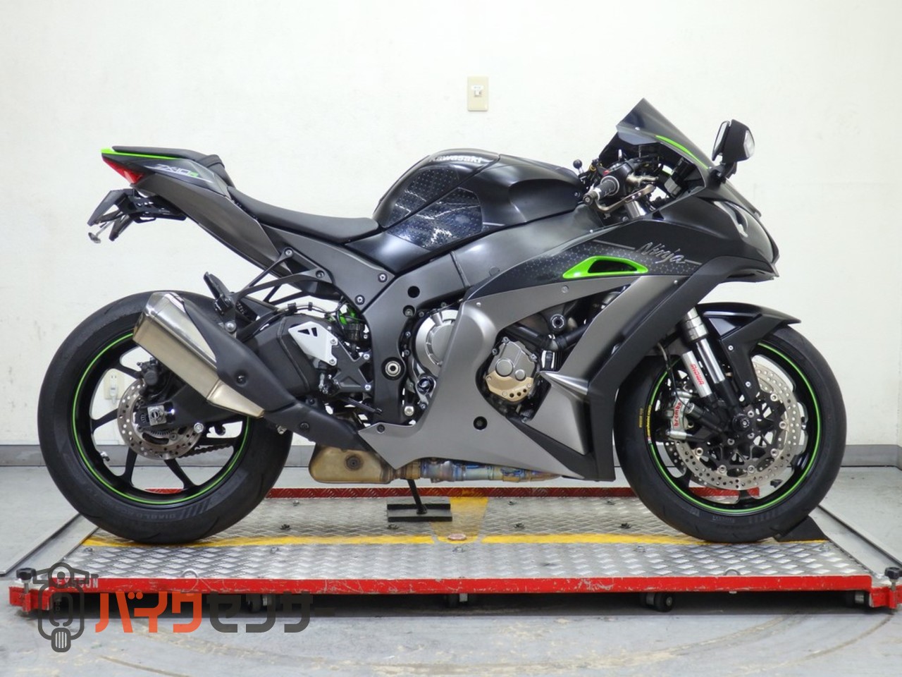 カワサキ NINJA ZX-10R SE フェンダーレス 逆車マレーシア仕様