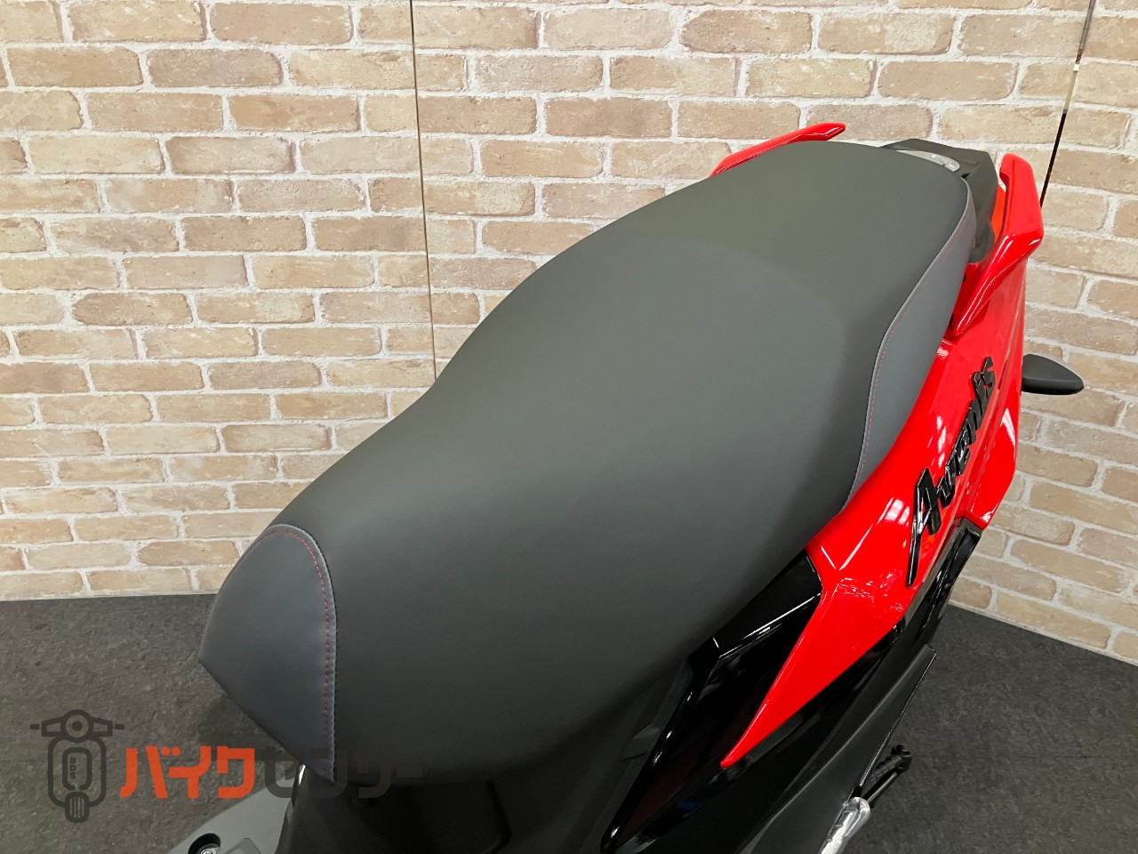 アヴェニス125_20