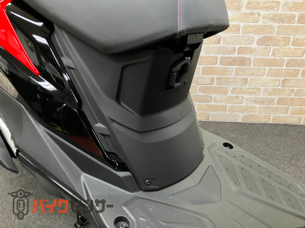 アヴェニス125_25