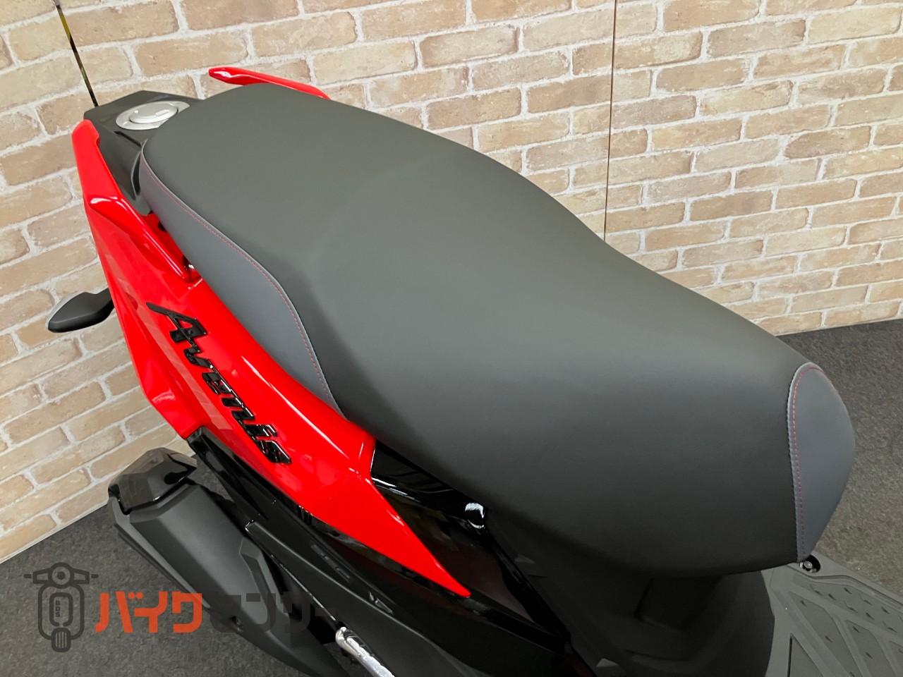 アヴェニス125_26