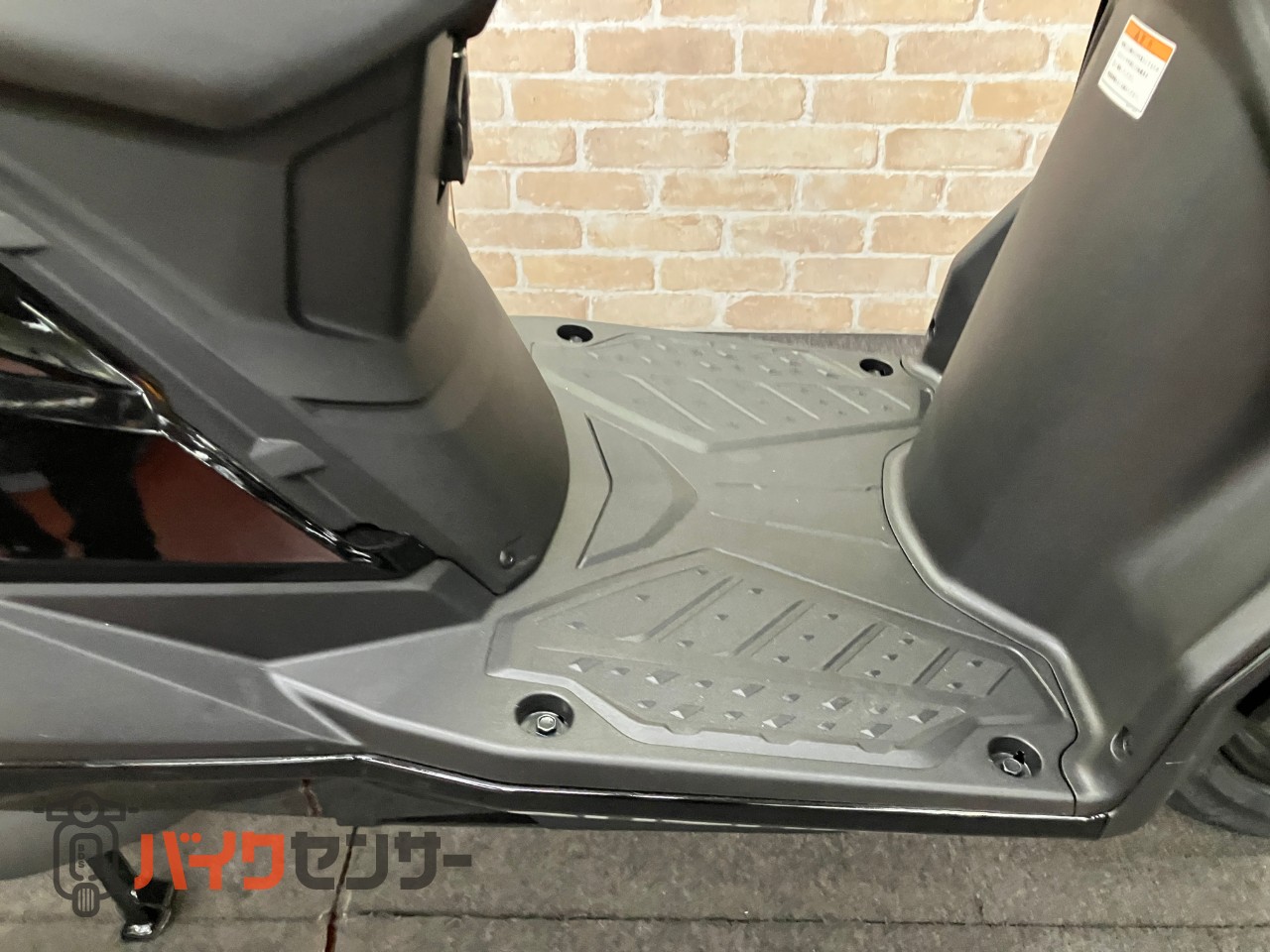 アヴェニス125_30