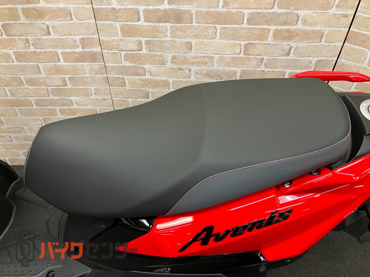 アヴェニス125　Ｍ6モデル　LEDヘッドライト　メットイン　サイドスタンド_14