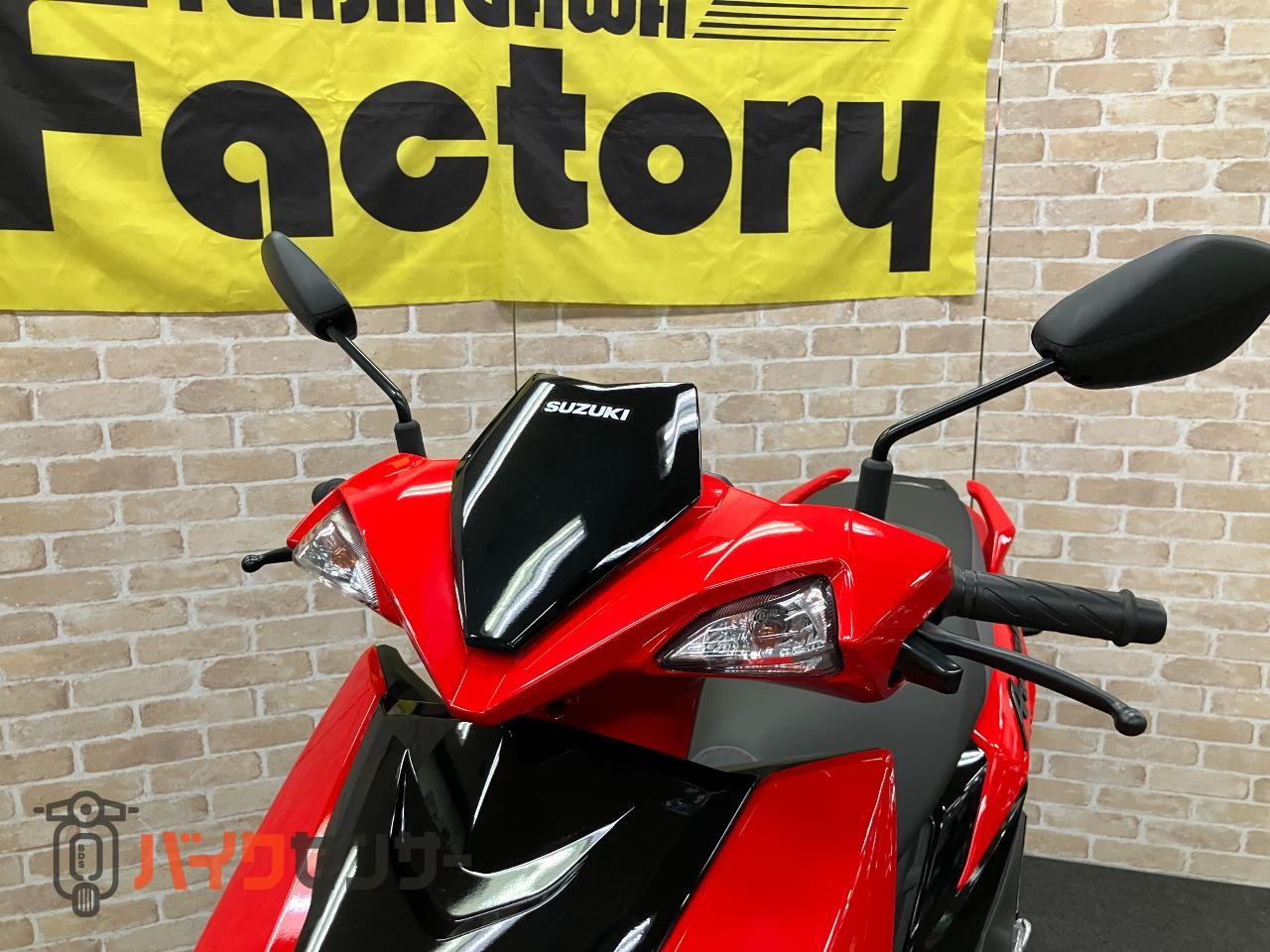 アヴェニス125　Ｍ6モデル　LEDヘッドライト　メットイン　サイドスタンド_17