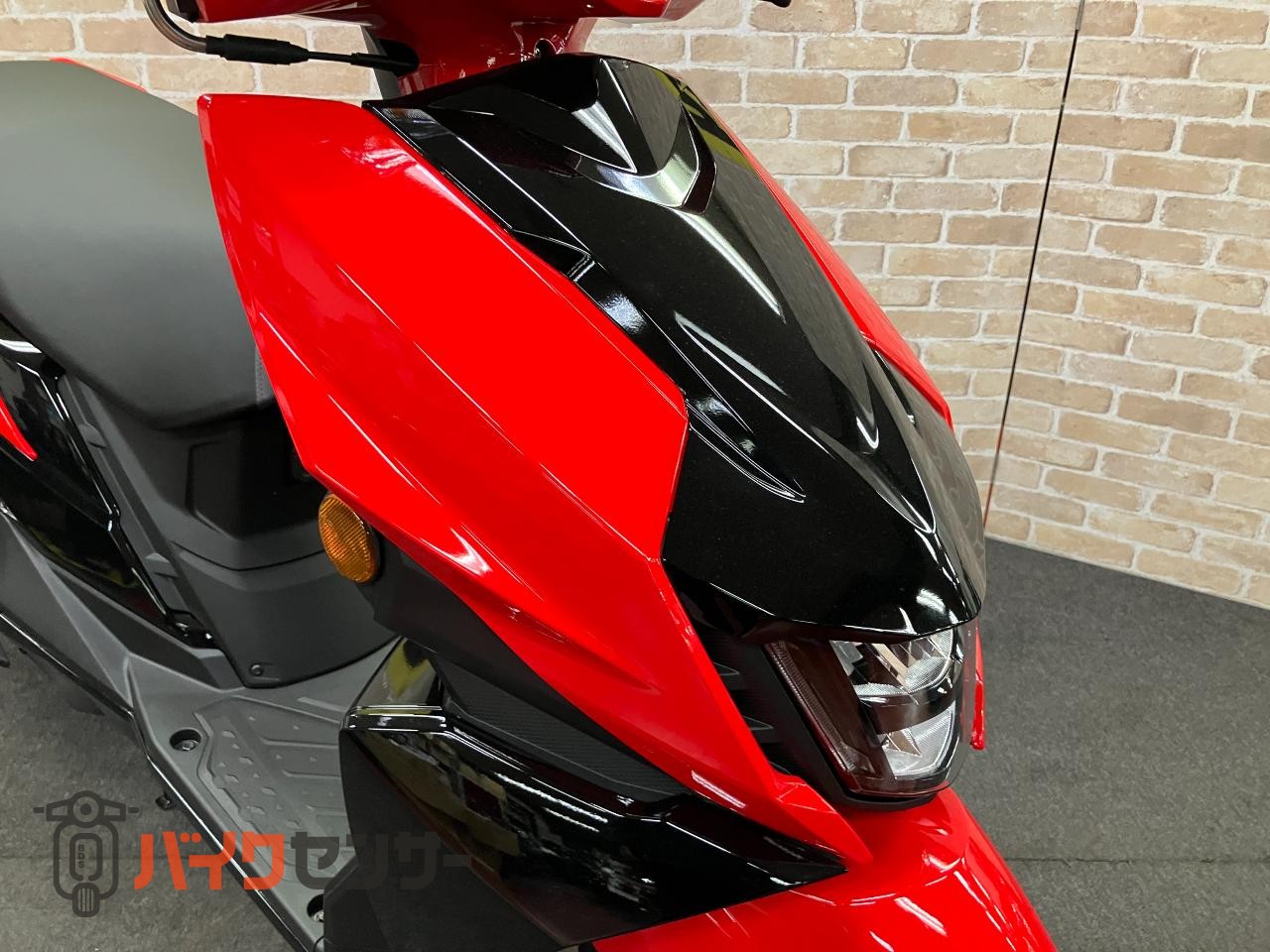 アヴェニス125　Ｍ6モデル　LEDヘッドライト　メットイン　サイドスタンド_23