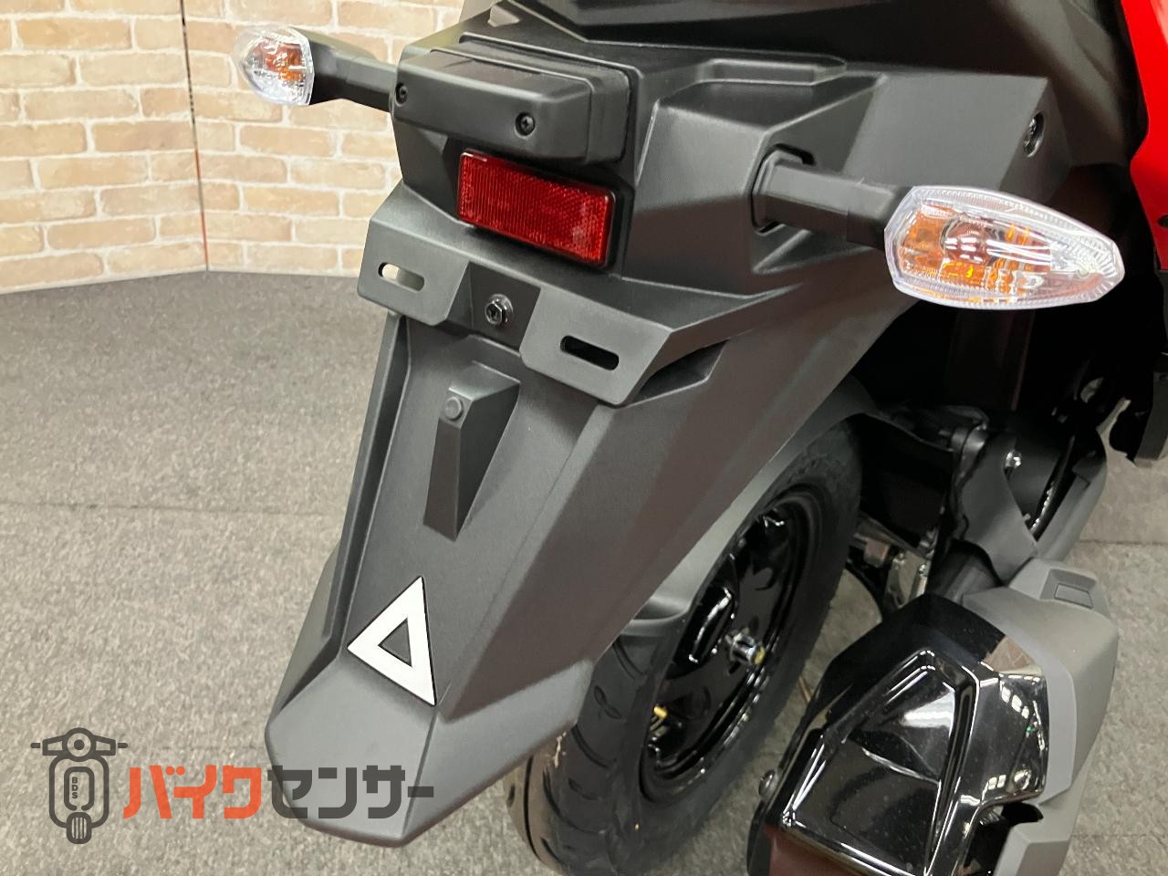 アヴェニス125　Ｍ6モデル　LEDヘッドライト　メットイン　サイドスタンド_35