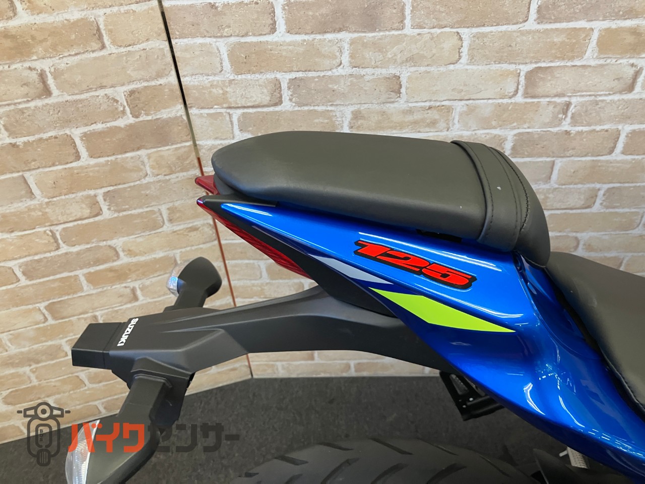 GSX-R125ステップバックプレート　マルチバー ワンオーナー車_10