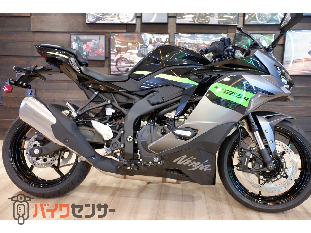 カワサキ NINJA ZX-25R SE 2026年カラー B582406| BDSバイクセンサー